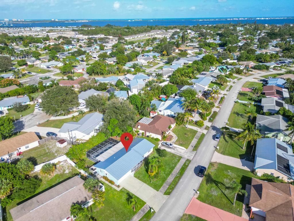 1593 NE 24th Street, Jensen Beach, FL 34957 Photo