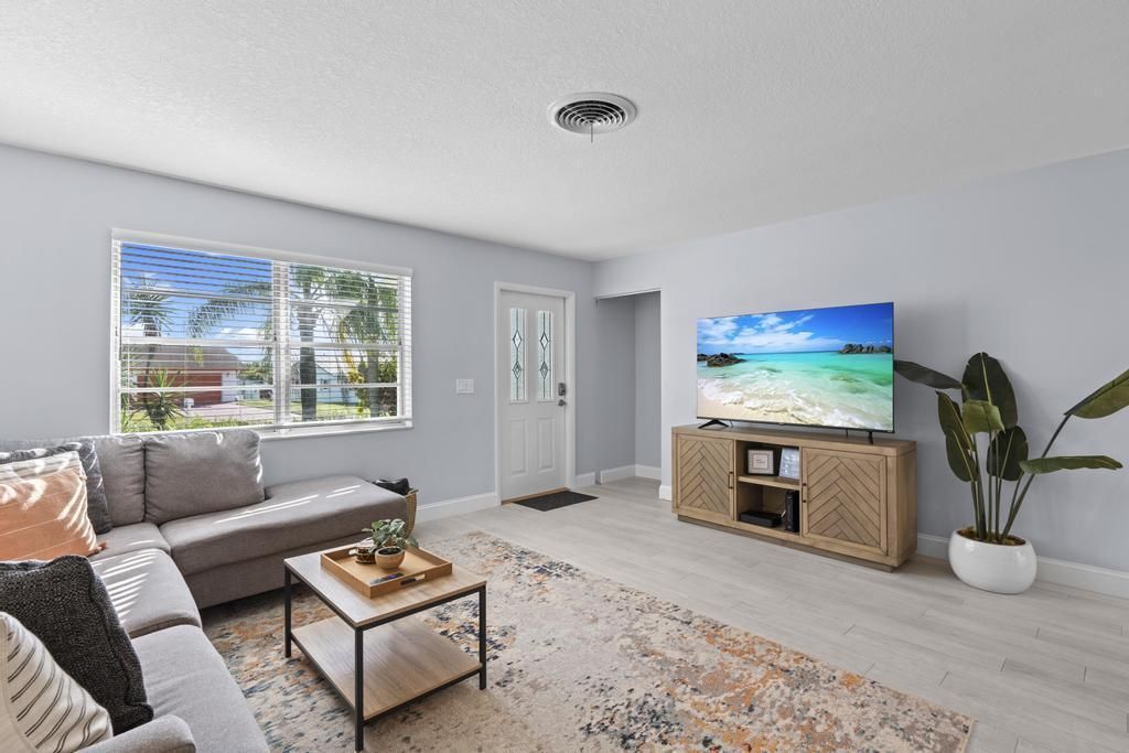 1593 NE 24th Street, Jensen Beach, FL 34957 Photo