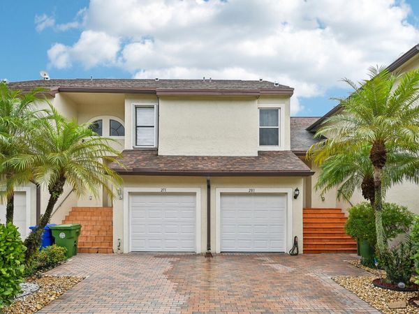 281 SW 95TH Terrace, Pembroke Pines, FL 33025
