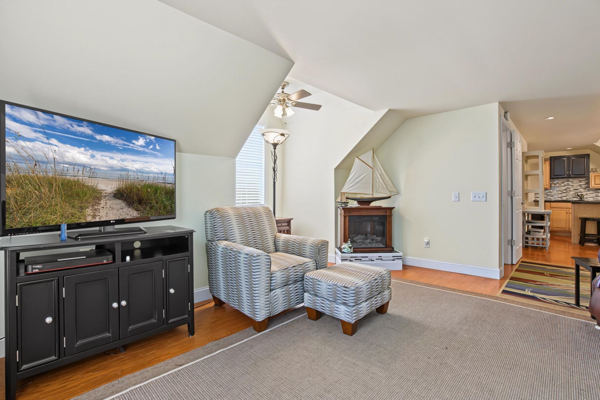7909 Edingsville Beach Road Photo 37