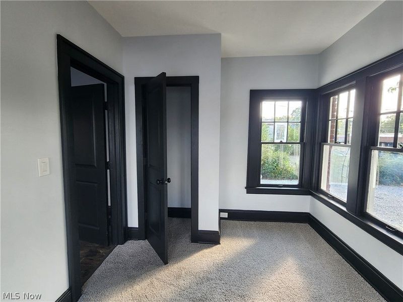 496 E 185th Street, Cleveland, OH 44119 Photo 9