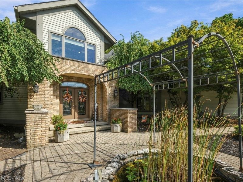 411 Donahey Avenue NE, New Philadelphia, OH 44663 Photo 3