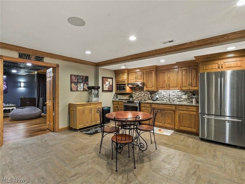 411 Donahey Avenue NE, New Philadelphia, OH 44663 Photo 34
