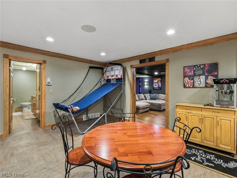 411 Donahey Avenue NE, New Philadelphia, OH 44663 Photo 35