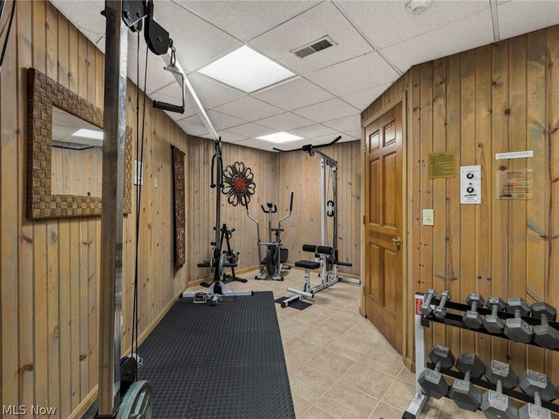 411 Donahey Avenue NE, New Philadelphia, OH 44663 Photo 39