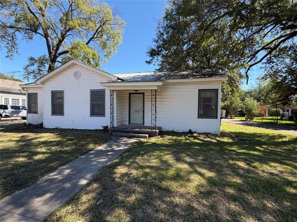 424 Church Street , Sulphur Springs, TX 75482