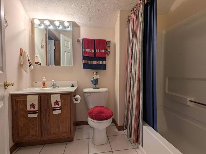 1940 Shady Oak Court, Springfield, OH 45502 Photo 16