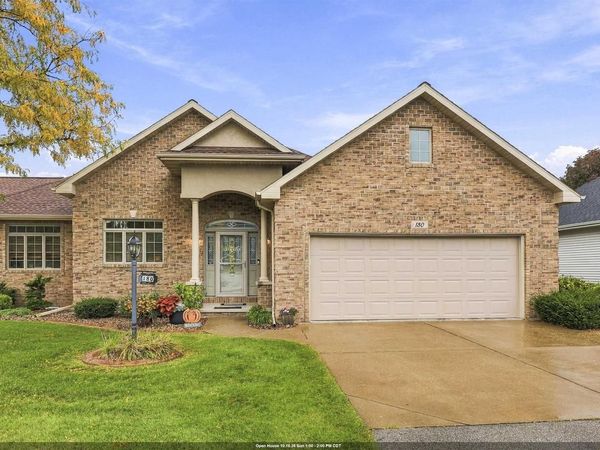 180 GOLF COURSE DRIVE, Wrightstown, WI 54180