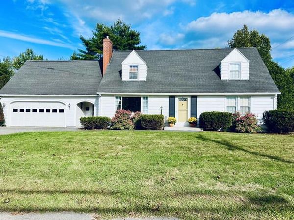 77 Greenwood Avenue, Winthrop, ME 04364