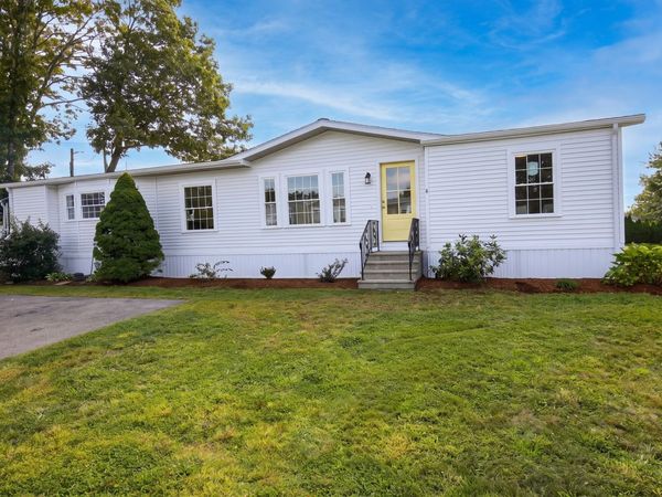 6 Emerald Pl, Raynham, MA 02767