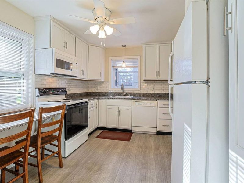 1190 Thurnridge Drive, Reading, OH 45215 Photo 12