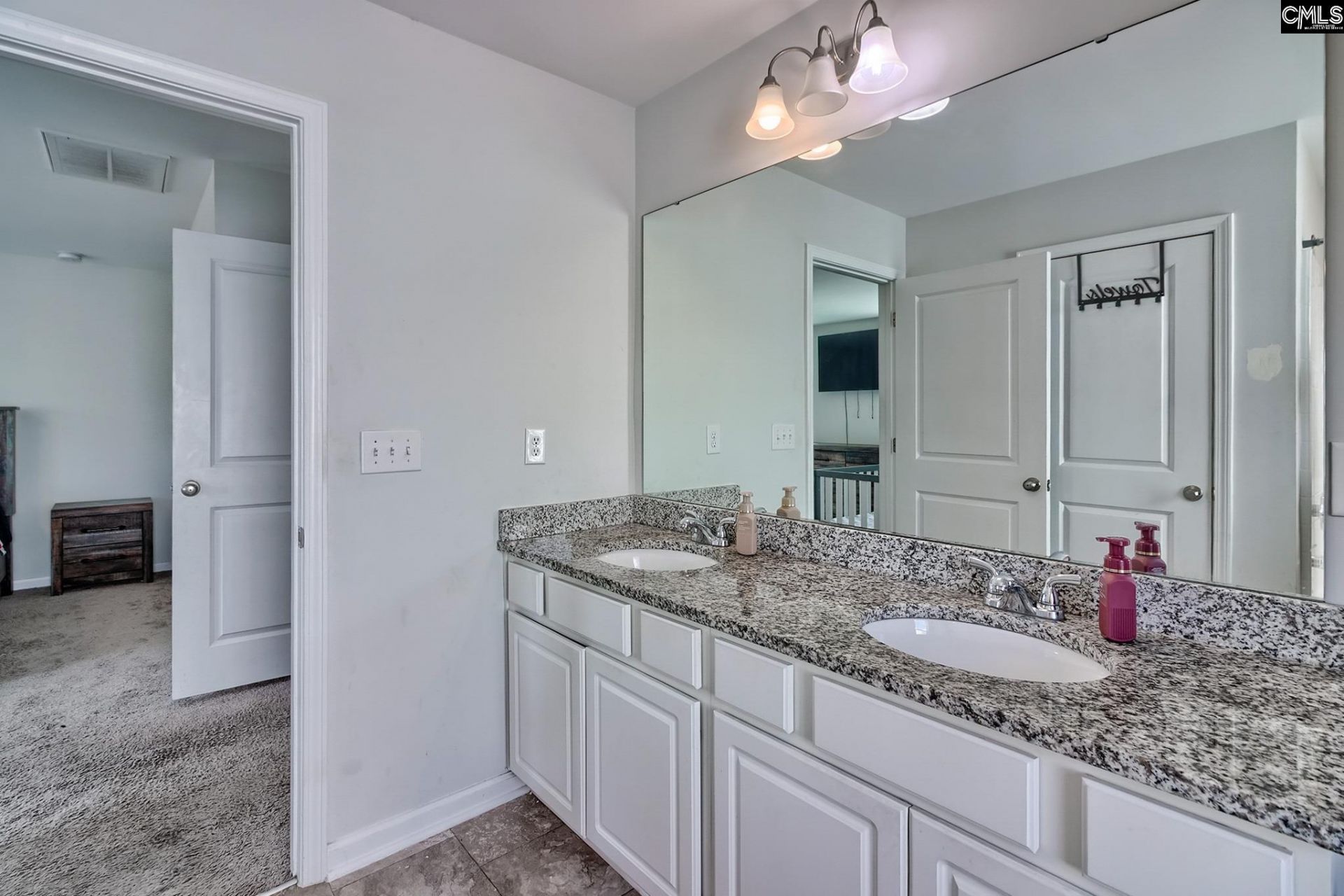395 Keeble Drive  Photo 14