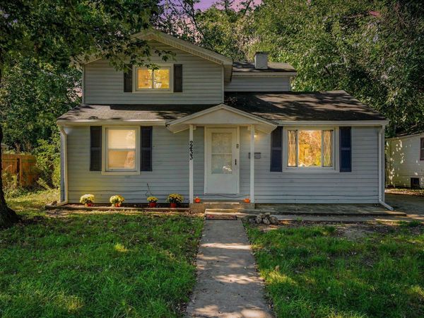 2433 Hollywood Place, South Bend, IN 46616