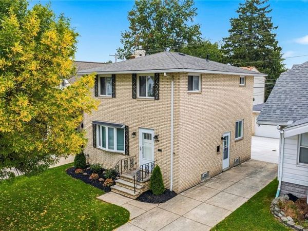3908 Kenmore Avenue , Parma, OH 44134