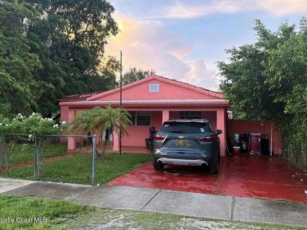 5300 SW 6th Street , Miami, FL 33134