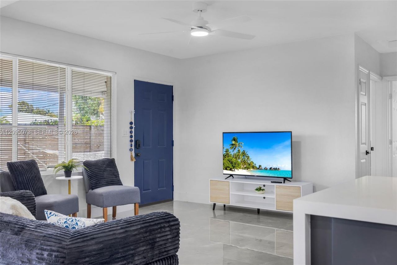 1137 SW 8th Ter , Fort Lauderdale, FL 33315 Photo