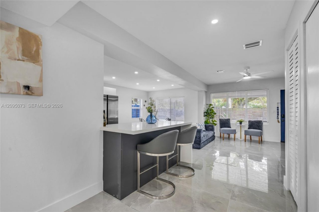 1137 SW 8th Ter , Fort Lauderdale, FL 33315 Photo
