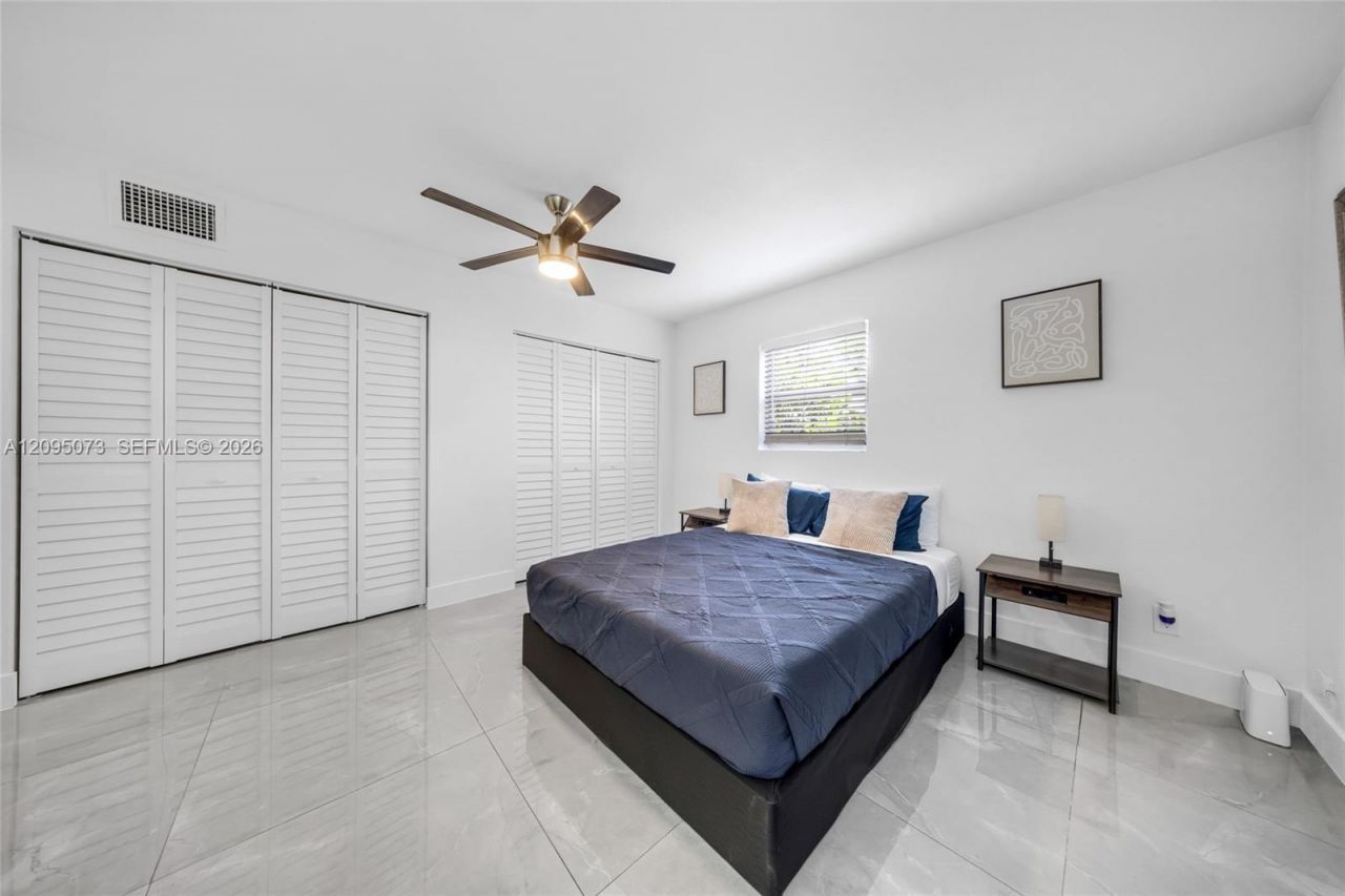 1137 SW 8th Ter , Fort Lauderdale, FL 33315 Photo