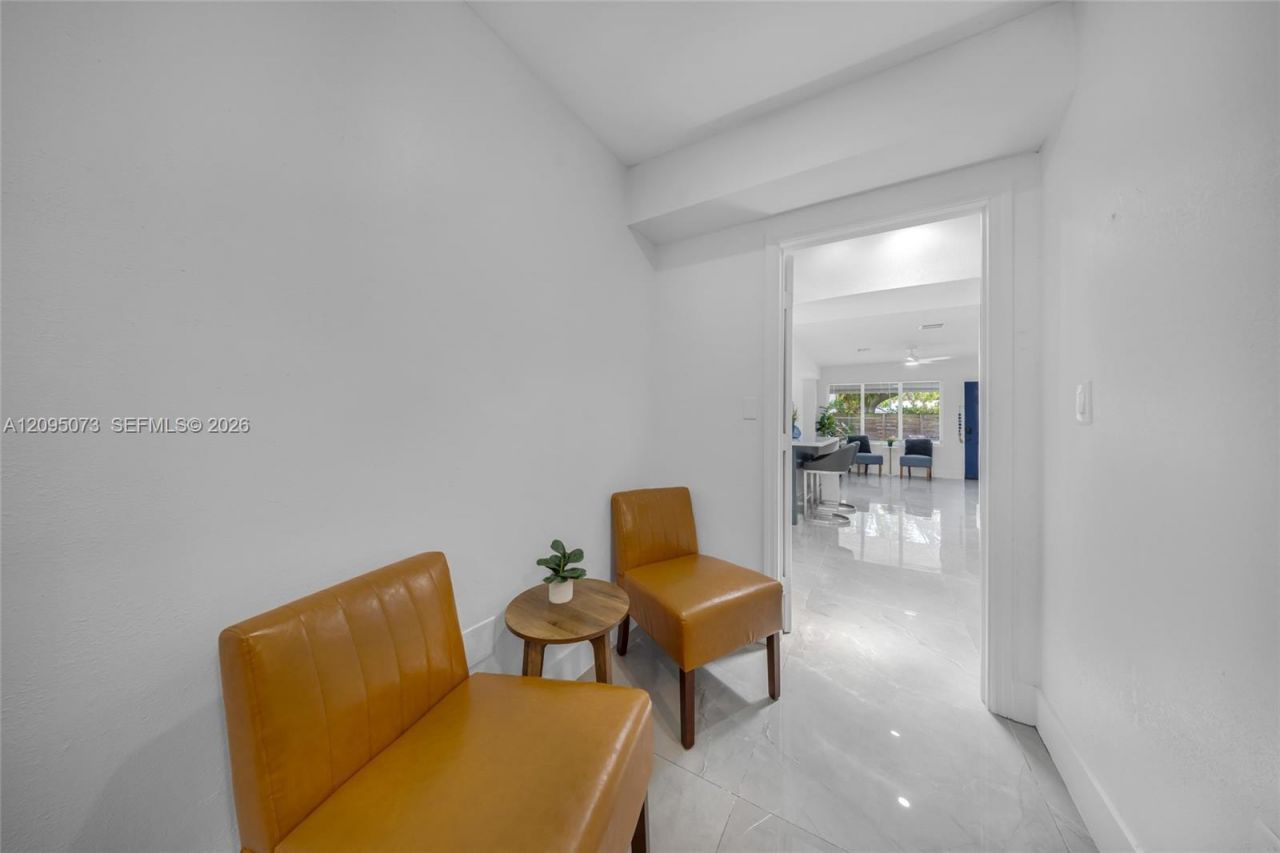 1137 SW 8th Ter , Fort Lauderdale, FL 33315 Photo
