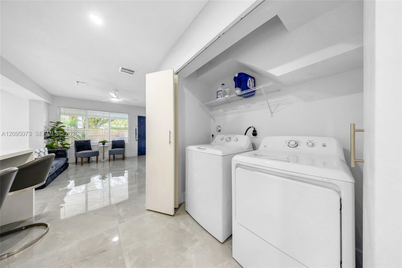 1137 SW 8th Ter , Fort Lauderdale, FL 33315 Photo