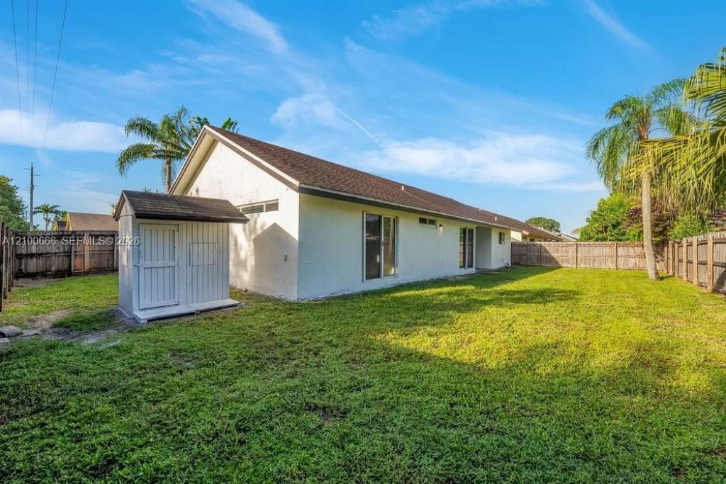 8201 NW 52nd St, Lauderhill, FL 33351 Photo