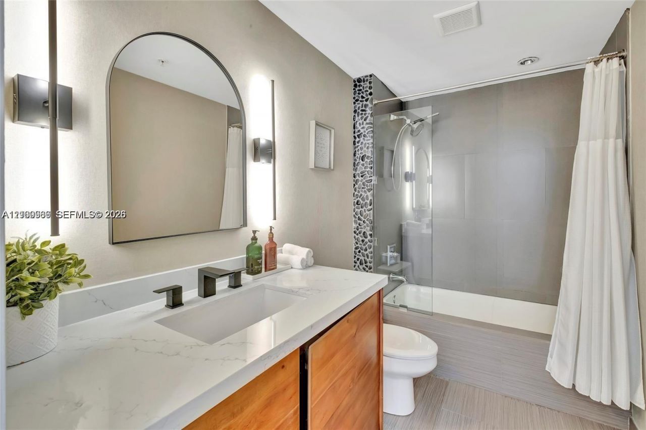 720 NE 62nd St , Unit 307, Miami, FL 33138 Photo