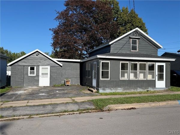 333 Duer Street , Oswego, NY 13126