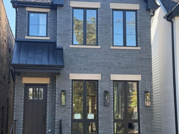 2712 N Magnolia Avenue , Chicago, IL 60614