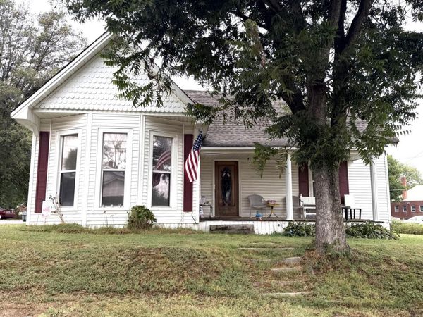 113 S Main Street , Humboldt, TN 38343