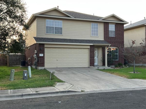207 Remington RUN, Bastrop, TX 78602