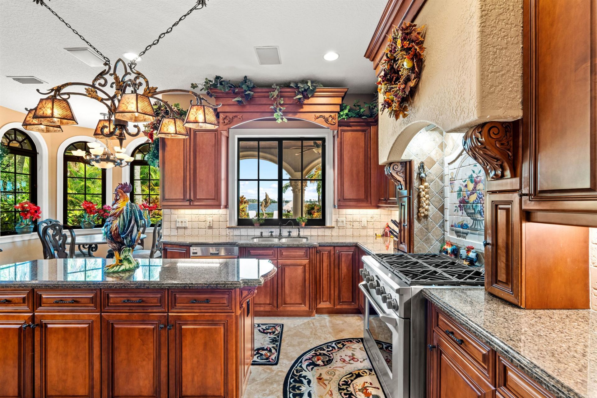 818 S Lakeside Drive, Lake Worth Beach, FL 33460 Photo