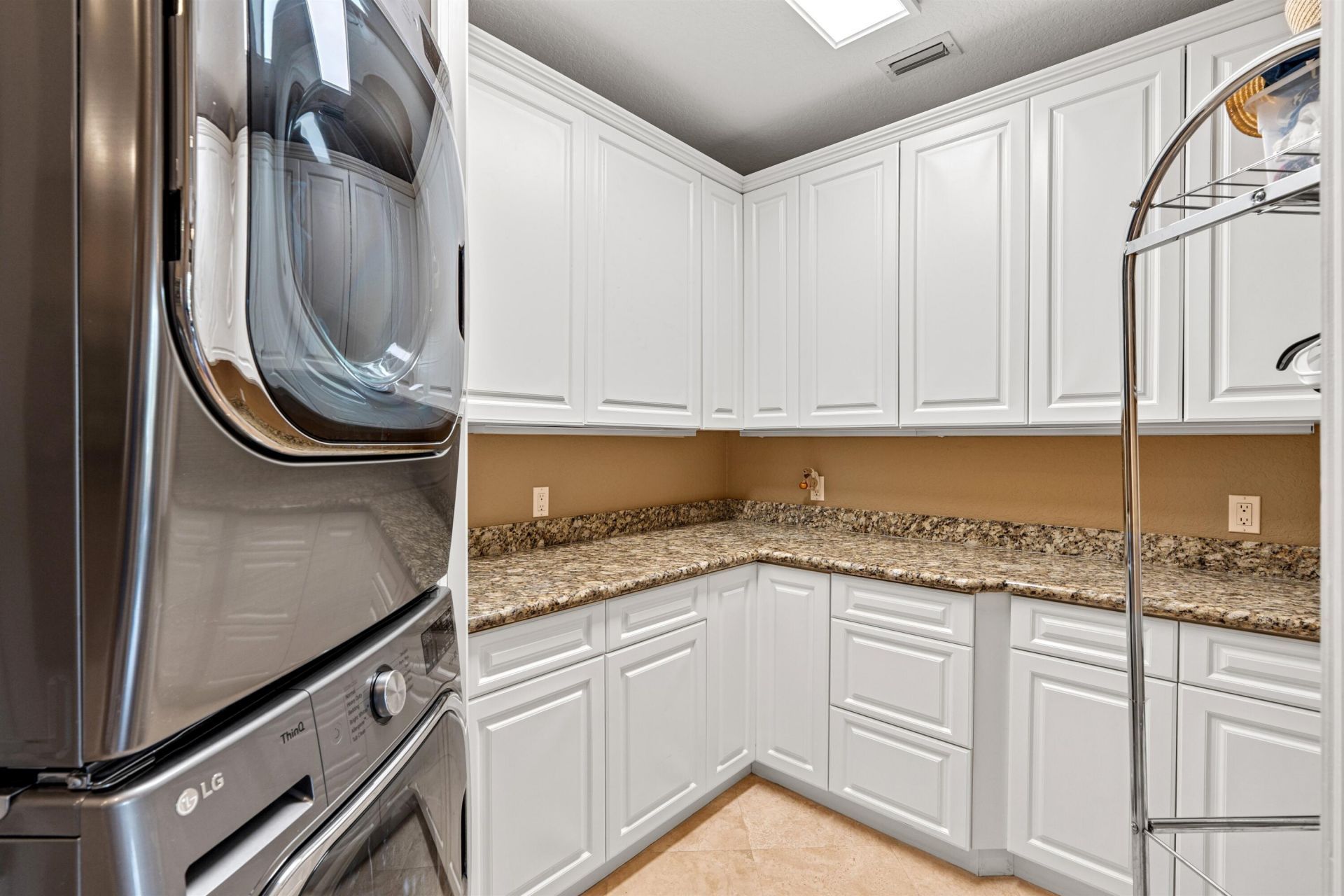 818 S Lakeside Drive, Lake Worth Beach, FL 33460 Photo