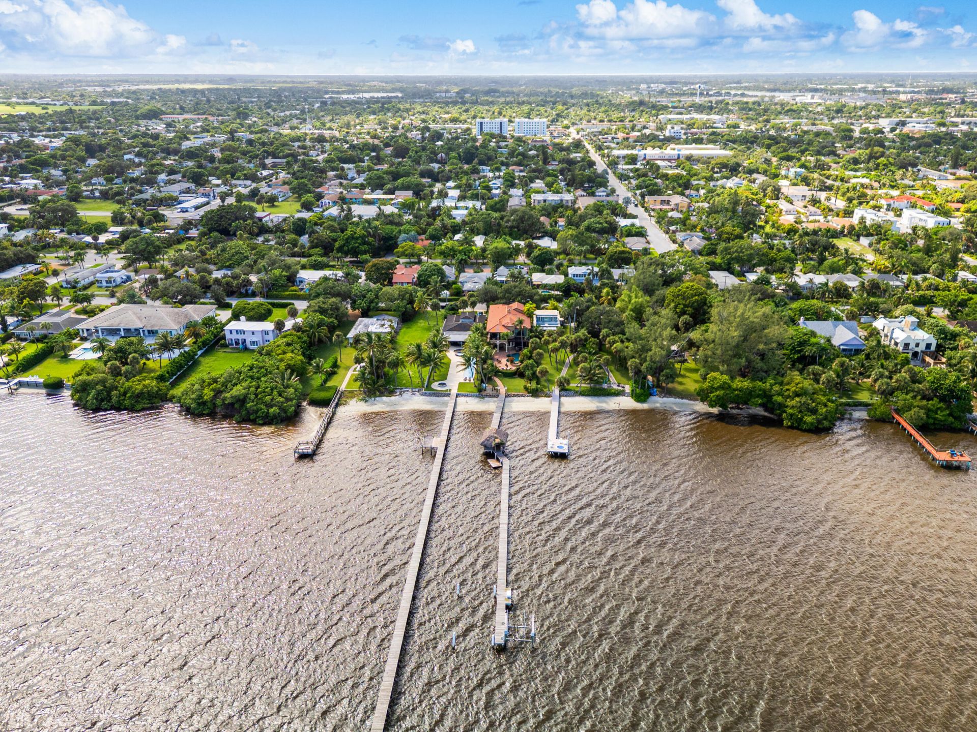 818 S Lakeside Drive, Lake Worth Beach, FL 33460 Photo
