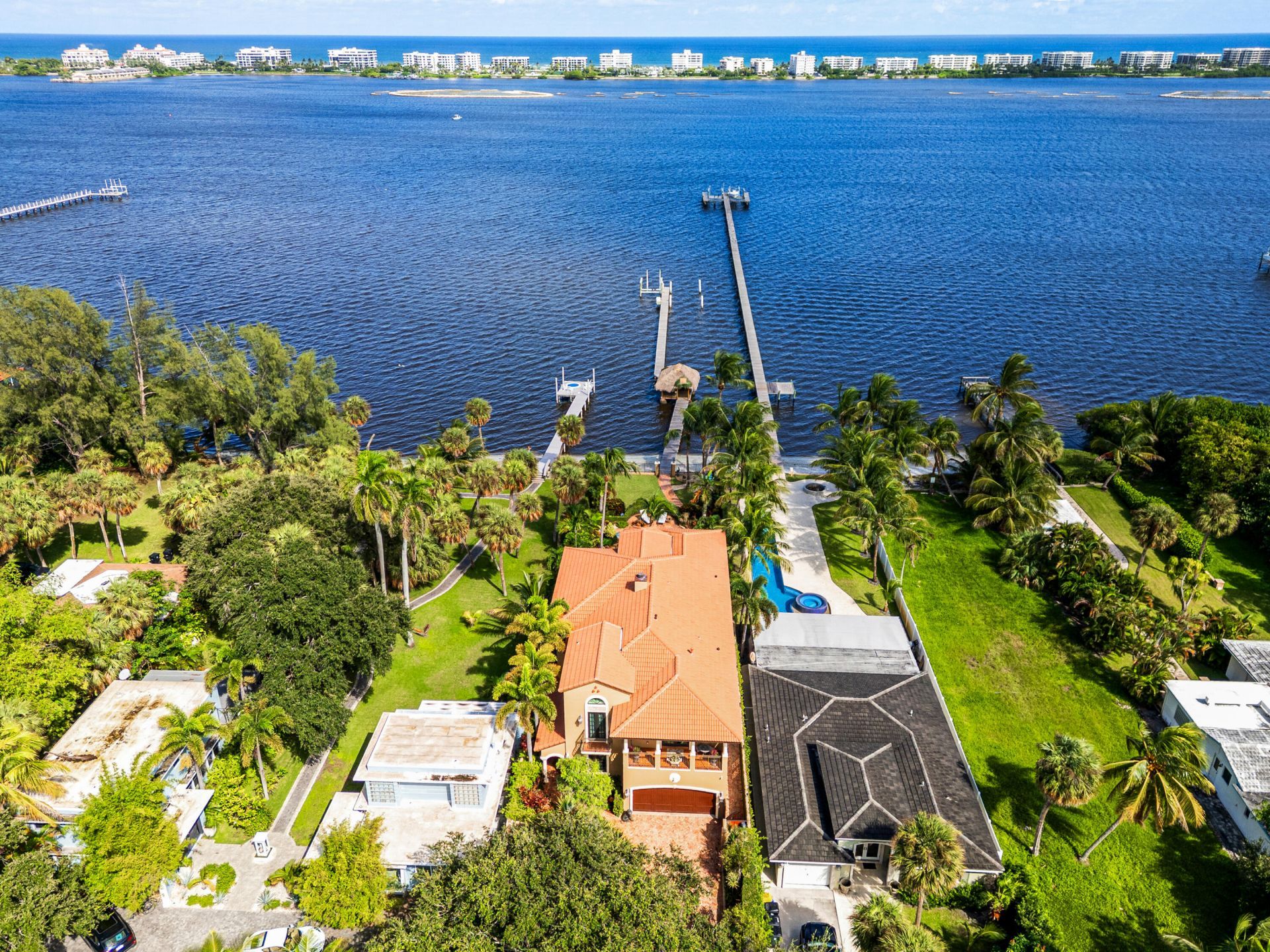 818 S Lakeside Drive, Lake Worth Beach, FL 33460 Photo