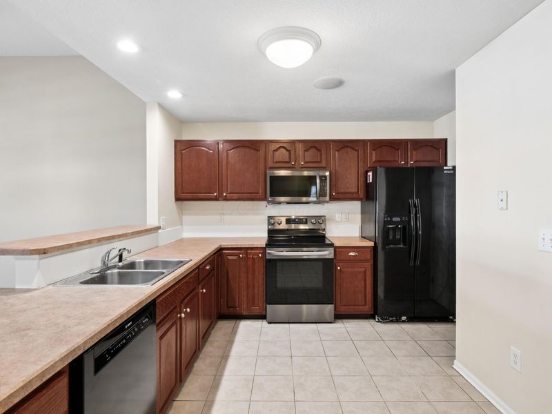 8280 Night Heron Lane , Pickerington, OH 43147 Photo 4