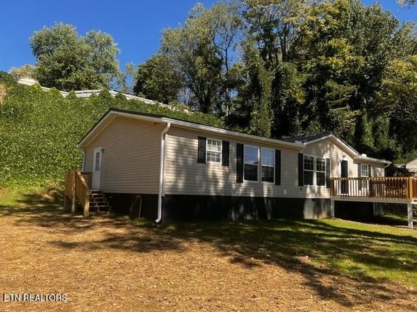 134 Hollow Lane, Caryville, TN 37714