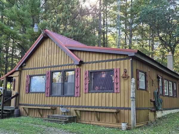 11341 Columbus Drive, Ferryville, WI 54628
