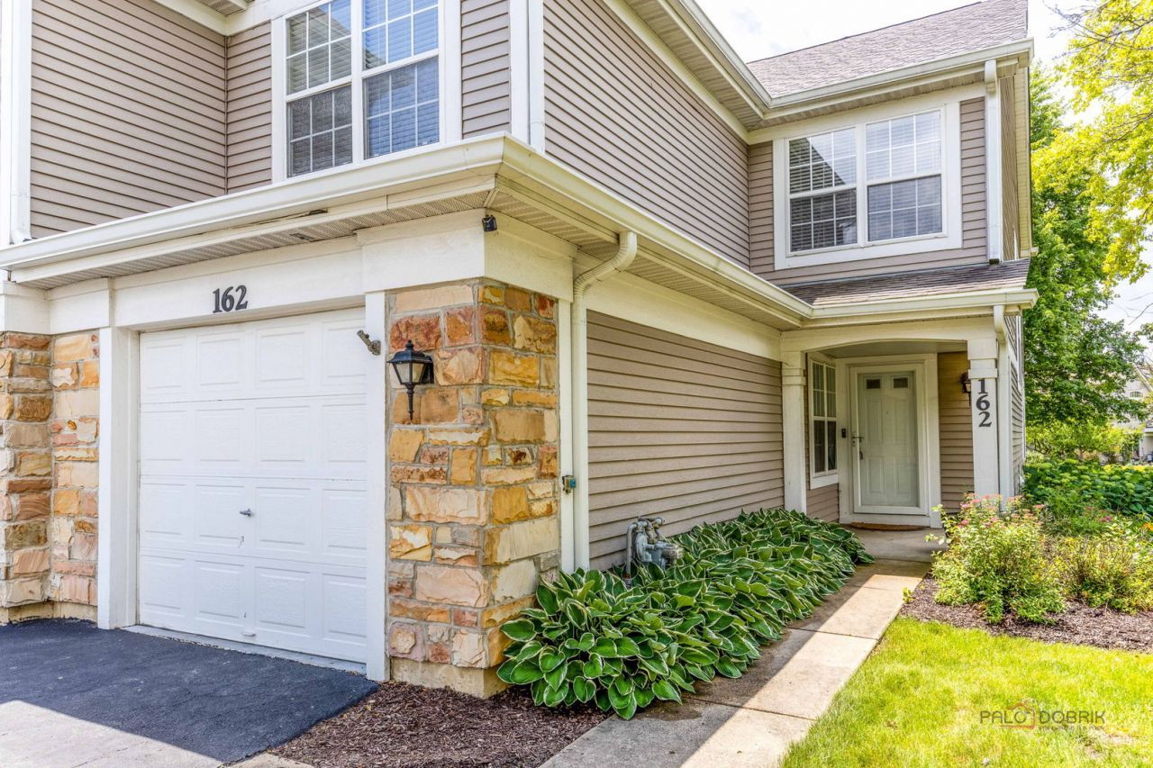 162 Fairfield Lane , Unit 162, Carol Stream, IL 60188 Main Photo