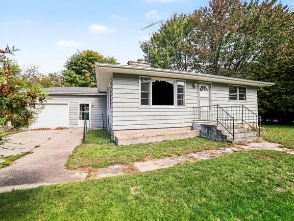 6740 W Virnetta Drive, Ludington, MI 49431