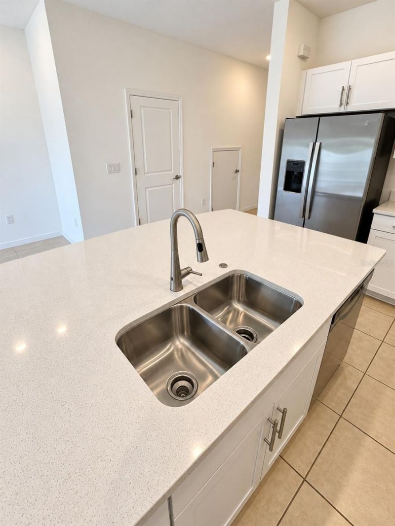 8556 Lunar Skye Street, Sarasota, FL 34241 Photo