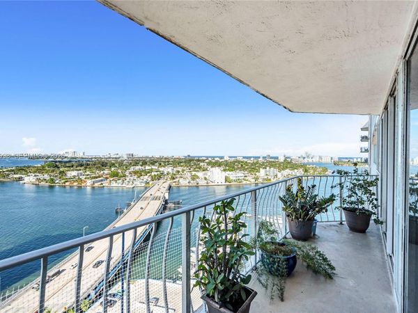 7601 E Treasure Dr , Unit 2412, North Bay Village, FL 33141
