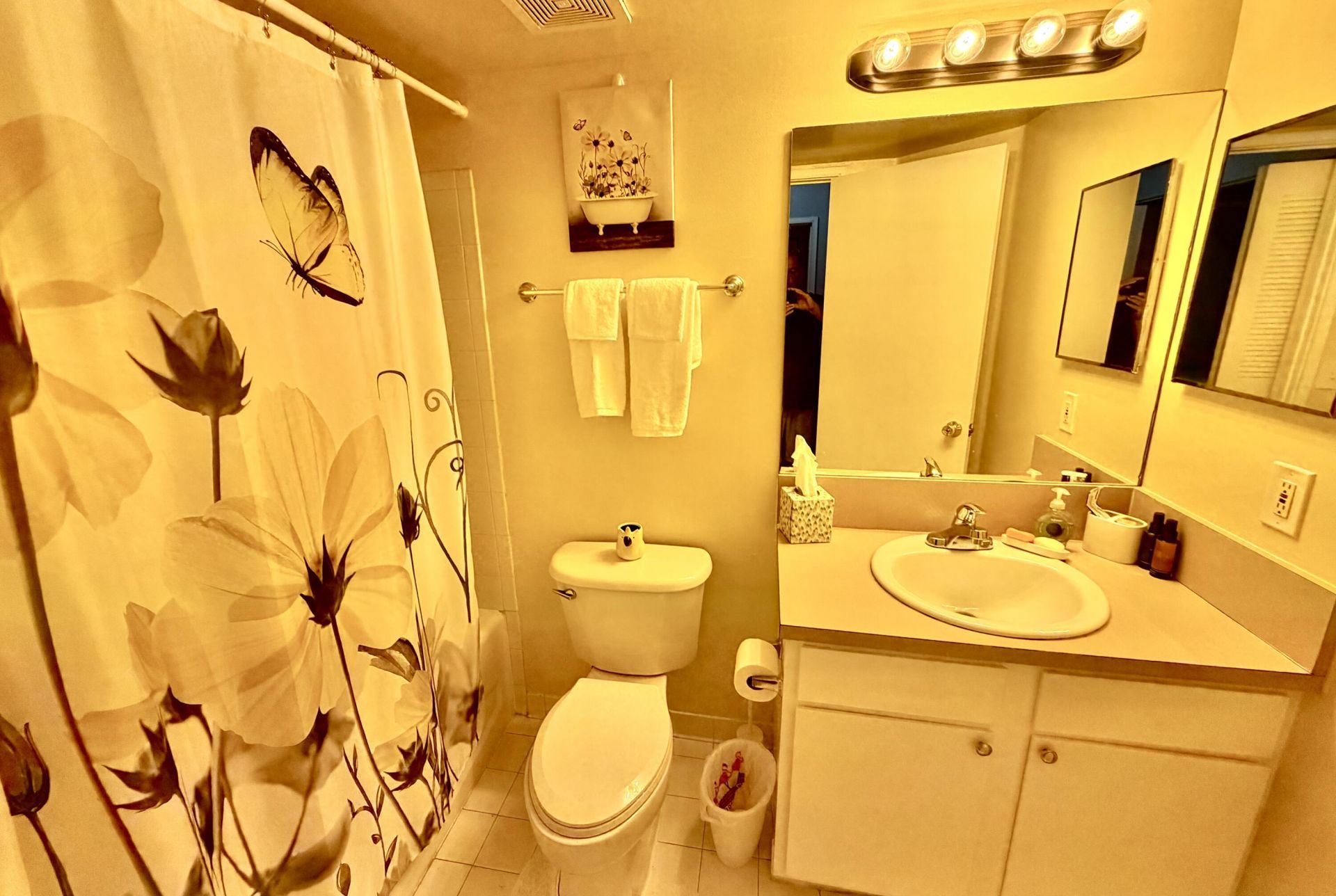 400 Scotia Drive, Unit 305, Hypoluxo, FL 33462 Photo