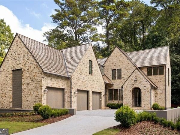 1353 W Wesley Road NW, Atlanta, GA 30327
