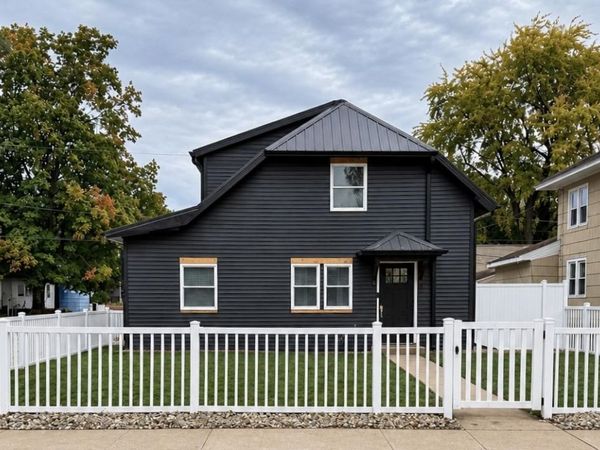 1237 Cedar Street, South Bend, IN 46617