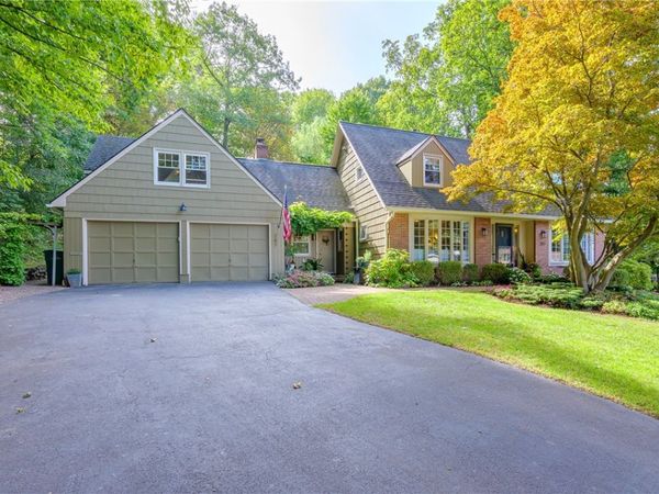 287 Chapel Hill Drive, Rochester, NY 14617