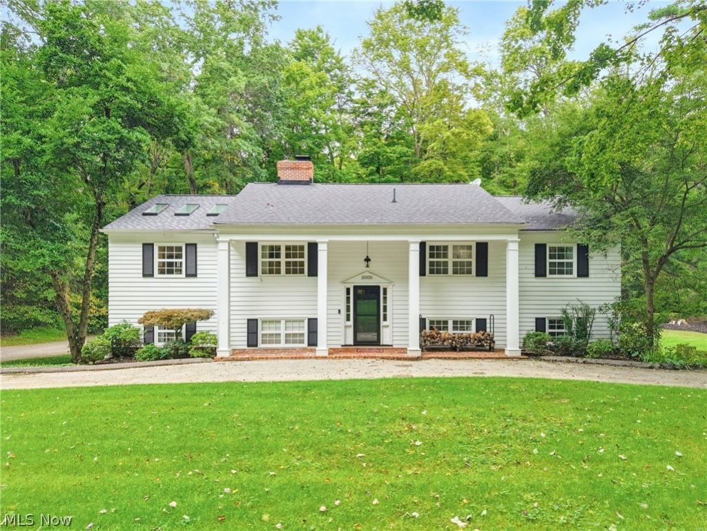 2000 Berkshire Road, Gates Mills, OH 44040