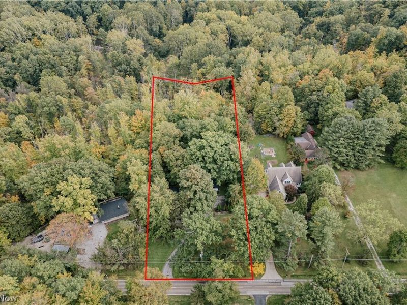 18535 Geauga Lake Road , Chagrin Falls, OH 44023 Photo 3