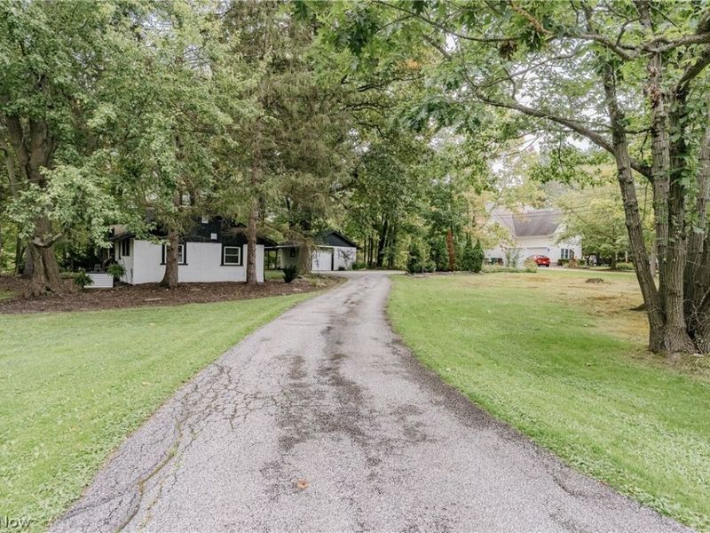 18535 Geauga Lake Road , Chagrin Falls, OH 44023 Photo 5