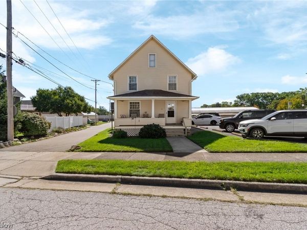 116 Summit Street SE, North Canton, OH 44720