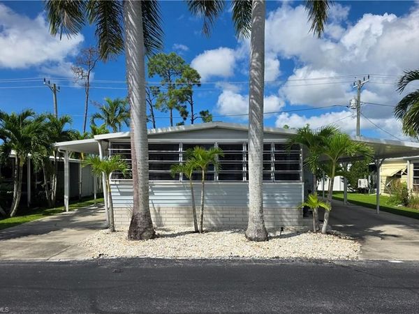 9 Navajo TRL, NAPLES, FL 34113